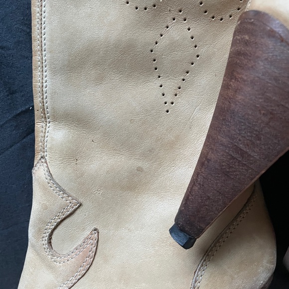 Vintage Tan Leather Cowgirl Boots 5 - Picture 10 of 17